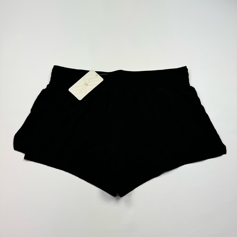 NEW! Women’s Fabletics The Breathe Run Shorts Size 2XL W/Tags
